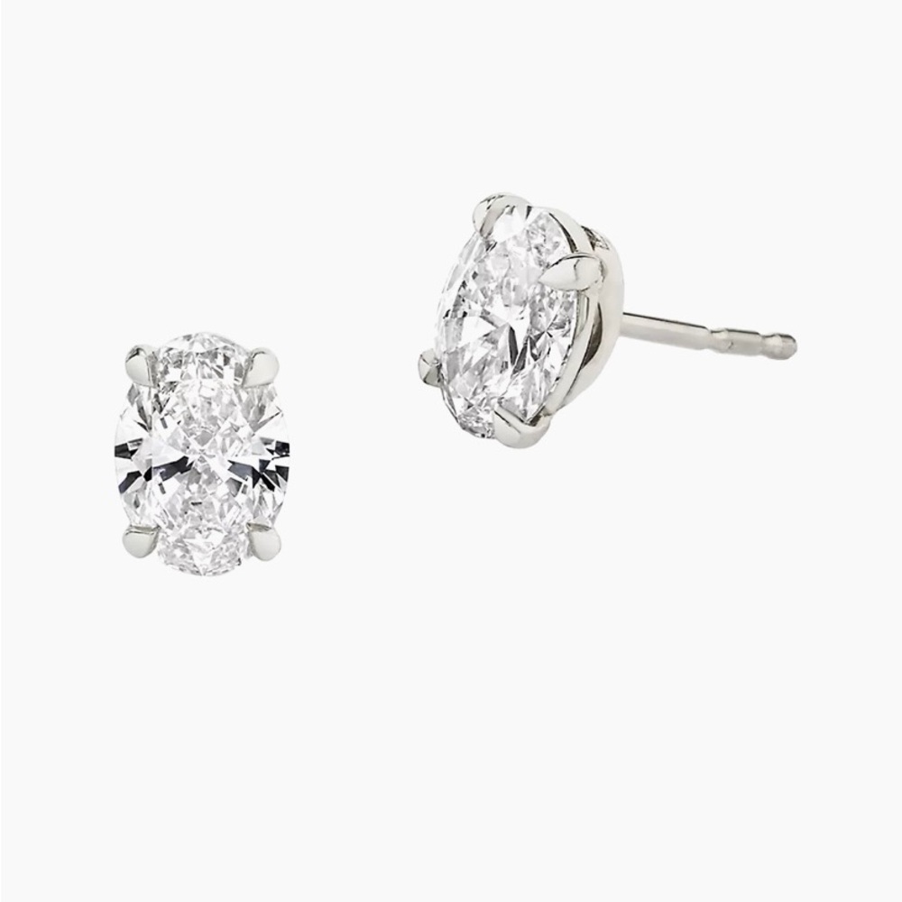 VRAI diamond solitaire oval studs